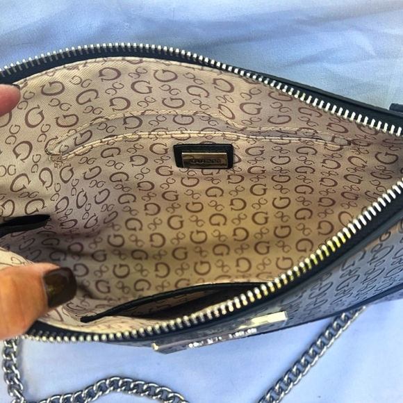GUESS Black Monogram Shoulder/Crossbody Bag Silver Chain Detail EUC - Picture 4 of 5